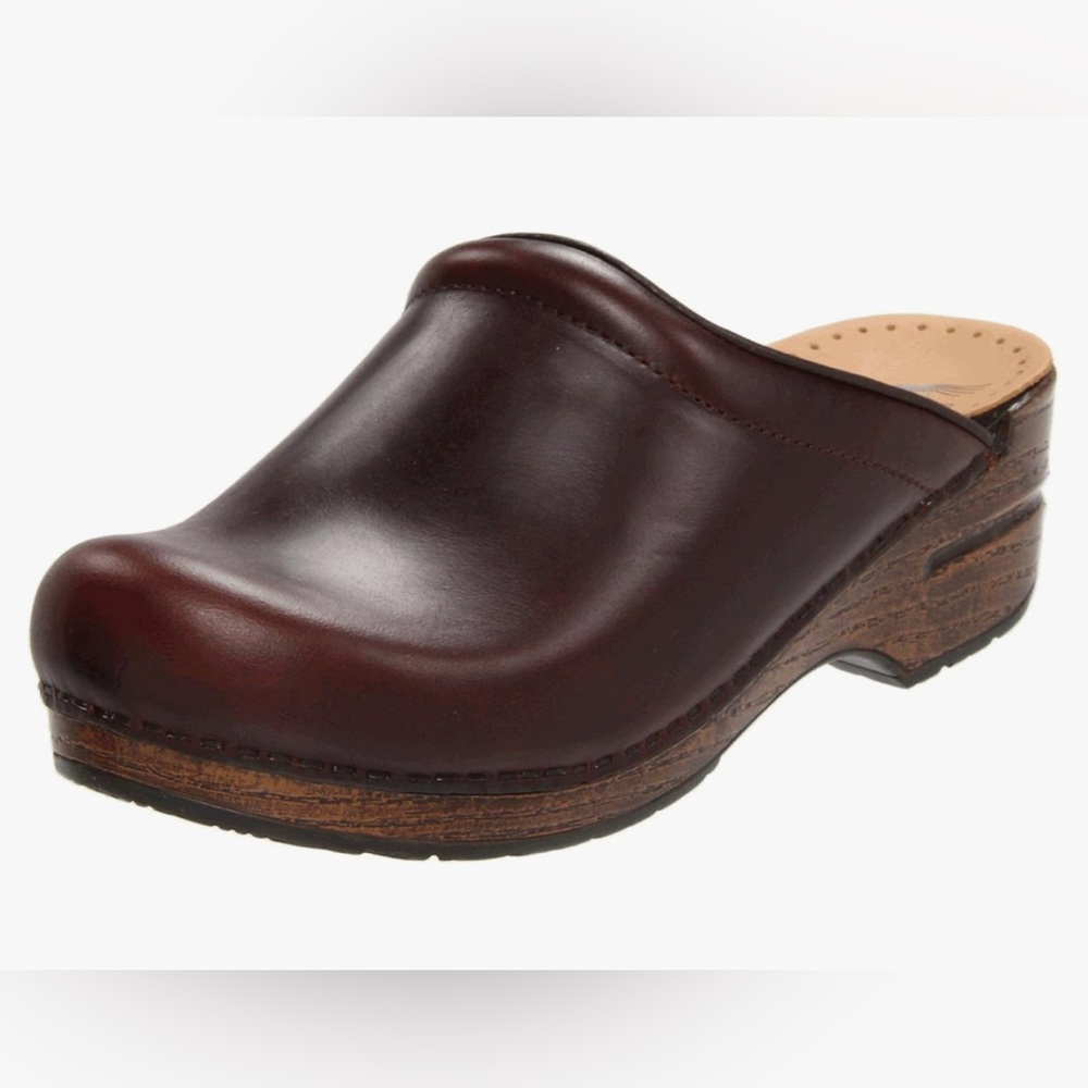 Dansko Women's Sonja Oiled Full Grain Clog Size 40 US 9.5-10
